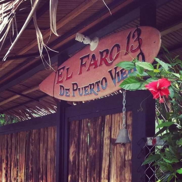 ホテル El Faro 13 De Puerto Viejo Puerto Viejo de Talamanca エクステリア 写真